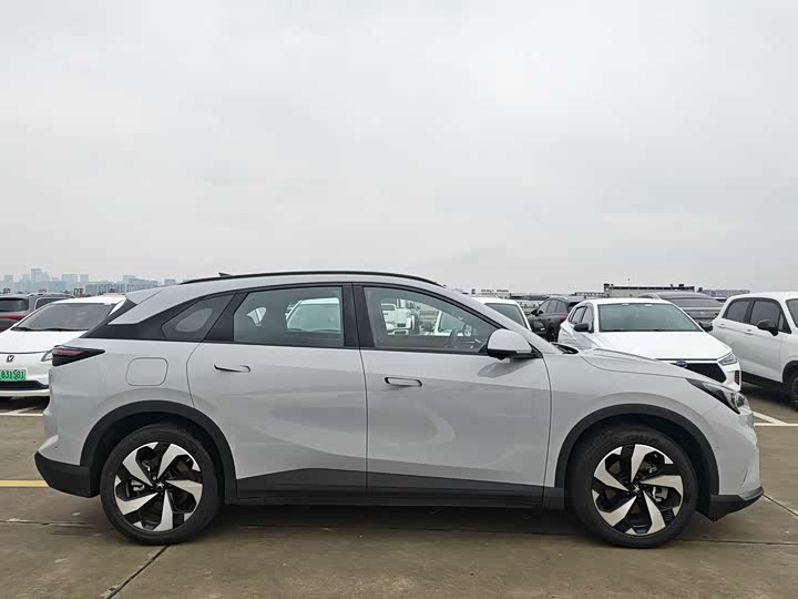 BAIC Arcfox Alpha T5 2026 2026款 增程 1215 元境智行版