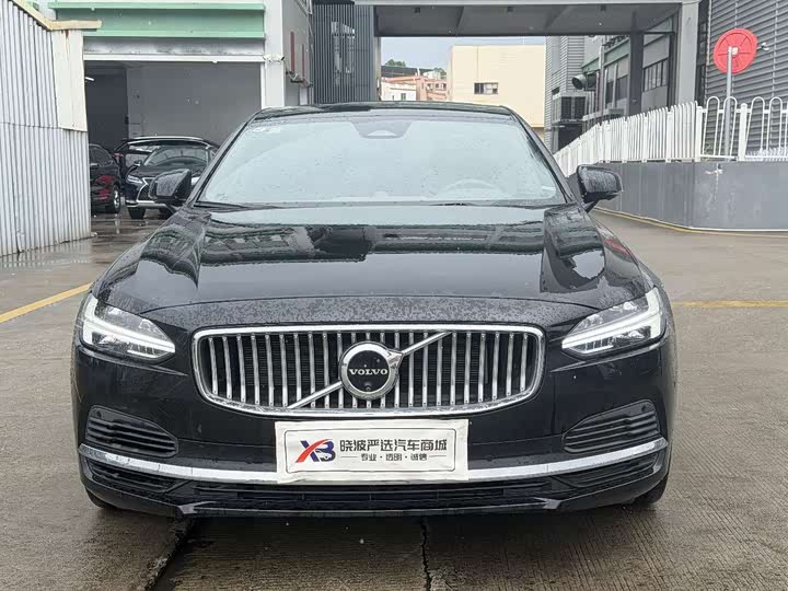 Volvo S90 Hybrid 2025 2025款 插电式混动 四驱长续航智雅豪华版
