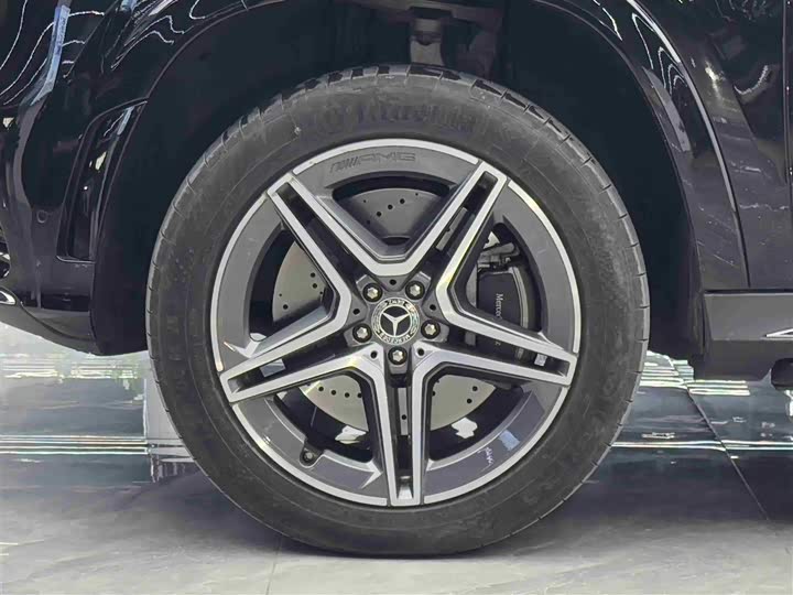 صورة 4 - Mercedes-Benz GLS-Class