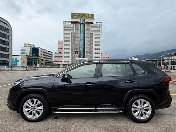 Фото 3 - Toyota Wildlander