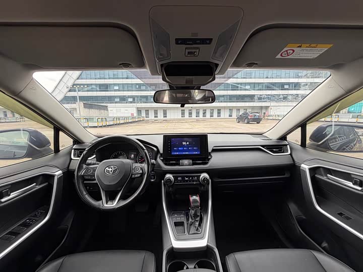 Фото 7 - Toyota Wildlander