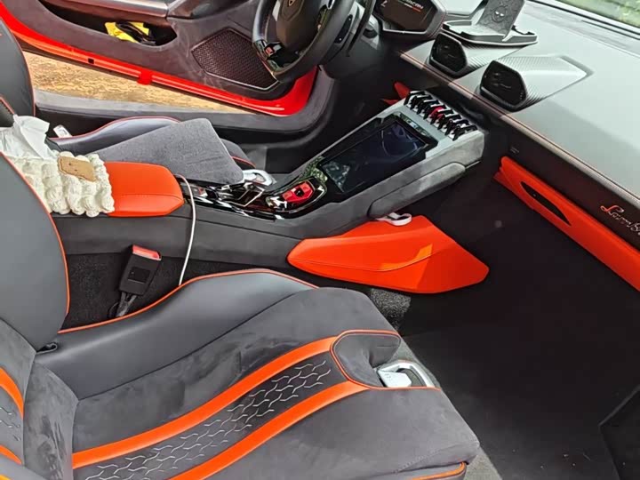 Photo 3 - Lamborghini Huracán