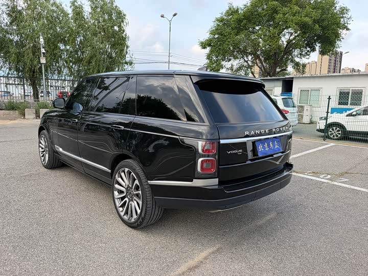 Zdjęcie 7 - Land Rover Range Rover