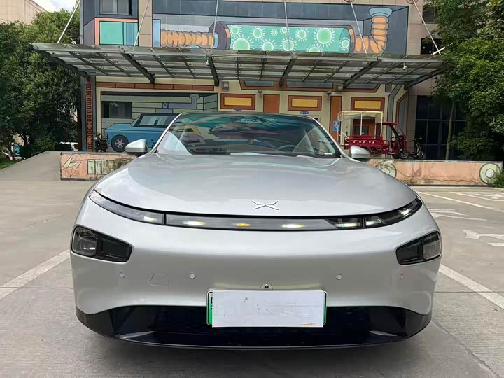 Фото 2 - XPeng P7