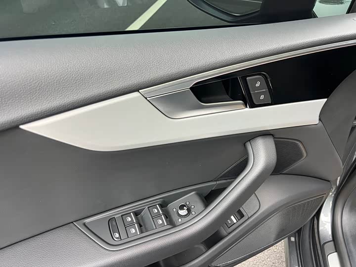 Audi A5 2024 2024款 Sportback 40 TFSI quattro 豪华动感型
