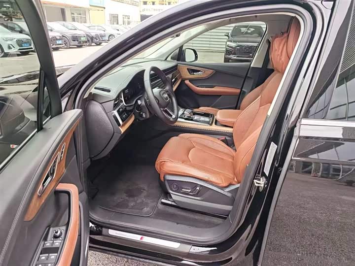 Audi Q7 2021 2021款 55 TFSI quattro S line尊贵型