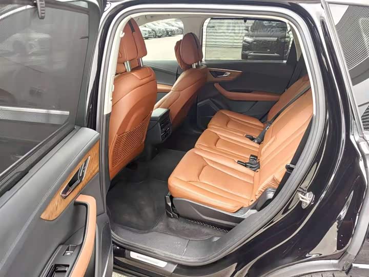 Audi Q7 2021 2021款 55 TFSI quattro S line尊贵型