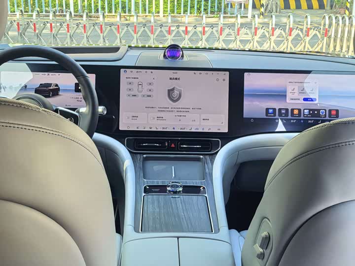 Aito M9 2025 2025款 纯电 Ultra版 100kWh 6座版（896线激光雷达）