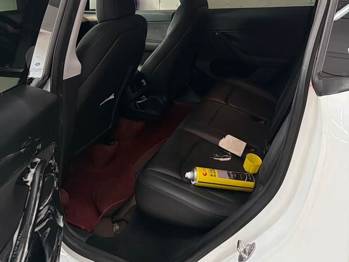 Фото 3 - Tesla Model Y