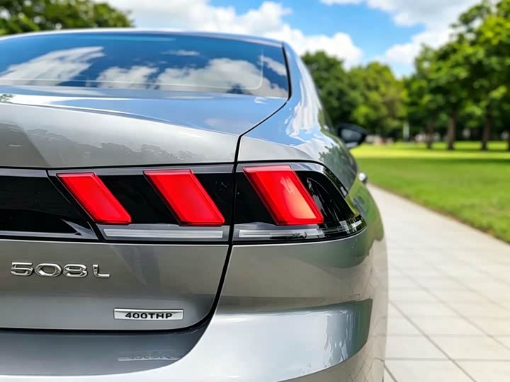 Photo 8 - Peugeot 508