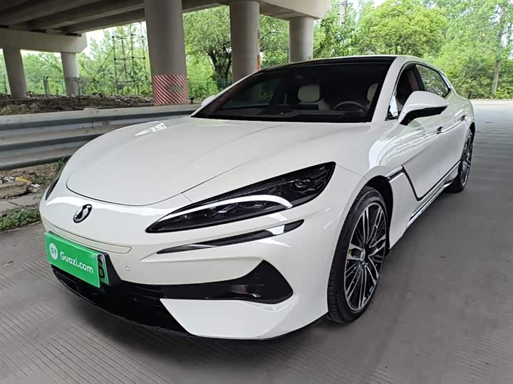 2024 Denza Z9GT