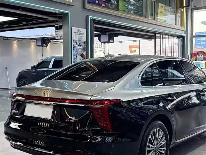 Zdjęcie 9 - Hongqi H5
