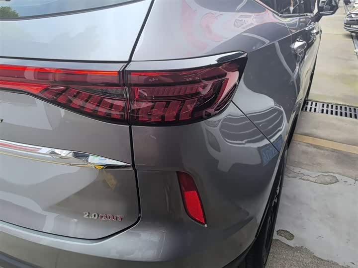 Zdjęcie 8 - Haval H6