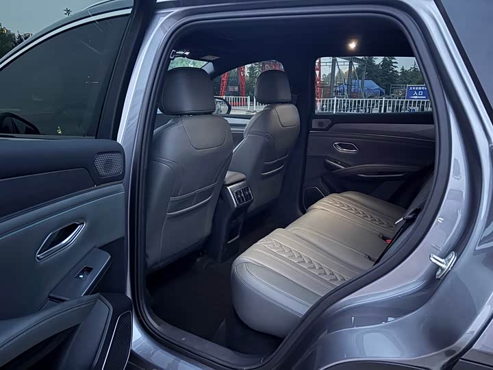 BYD Song L DM-i Hybrid 2025 2025款 智驾版 160km 超越型