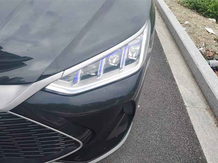 Zdjęcie 5 - BYD Song Plus Hybrid/EV