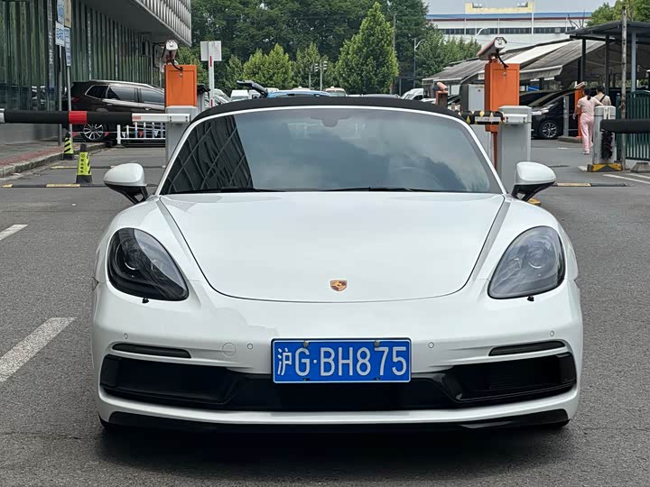 Фото 2 - Porsche 718