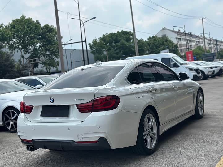 Zdjęcie 7 - BMW 4 Series