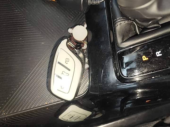 Roewe i5 2021 2021款 1.5L CVT钻石版