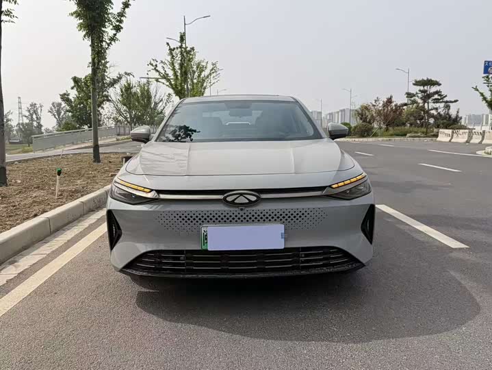 Фото 2 - Chery Fulwin A8