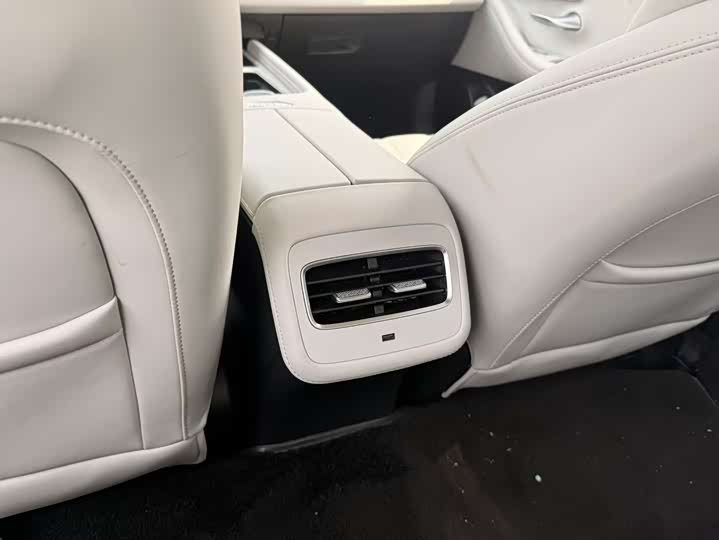 Фото 8 - Chery Fulwin A8