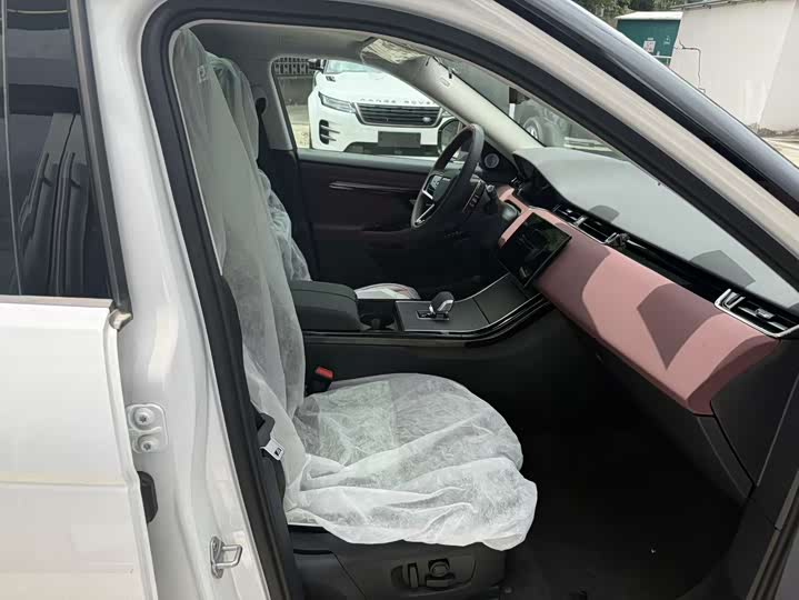 Land Rover Range Rover Evoque L 2026 2026款 揽胜极光 L SE
