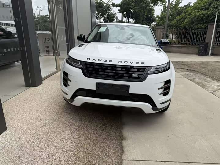 Land Rover Range Rover Evoque L 2026 2026款 揽胜极光 L SE