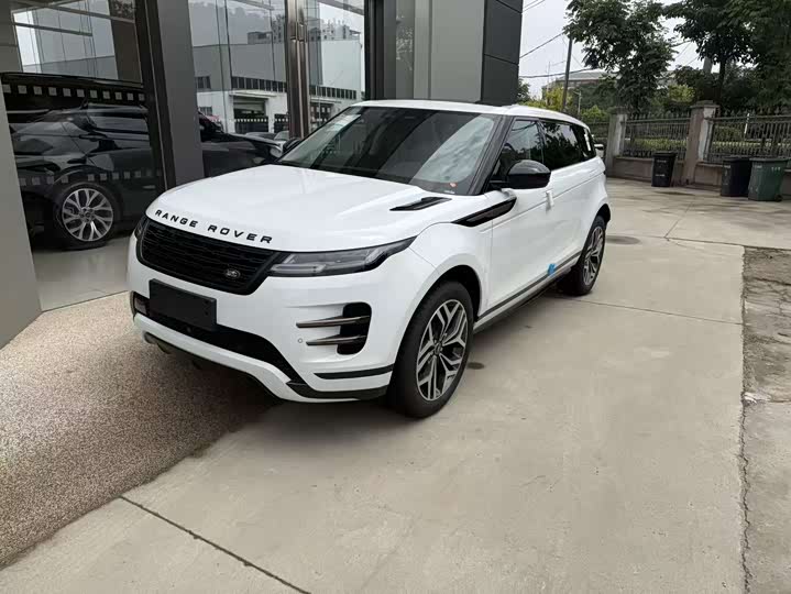Land Rover Range Rover Evoque L 2026 2026款 揽胜极光 L SE