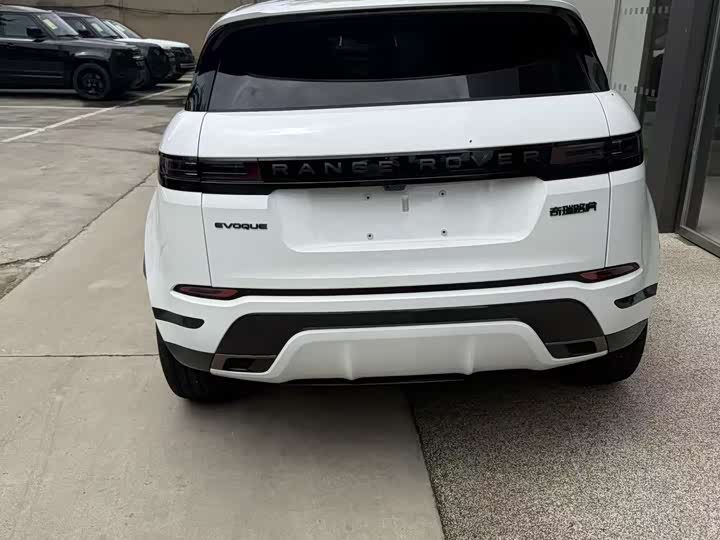 Land Rover Range Rover Evoque L 2026 2026款 揽胜极光 L SE