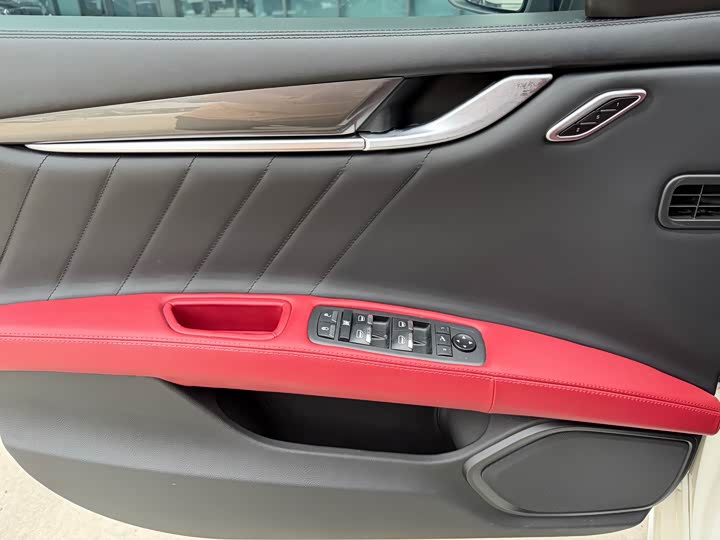 Maserati Ghibli 2022 2022款 2.0T GT锋芒版