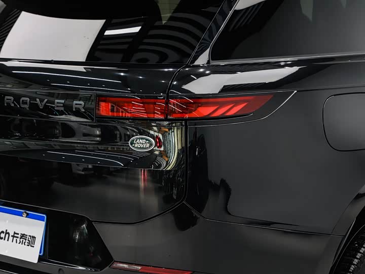 صورة 9 - Land Rover Range Rover Sport