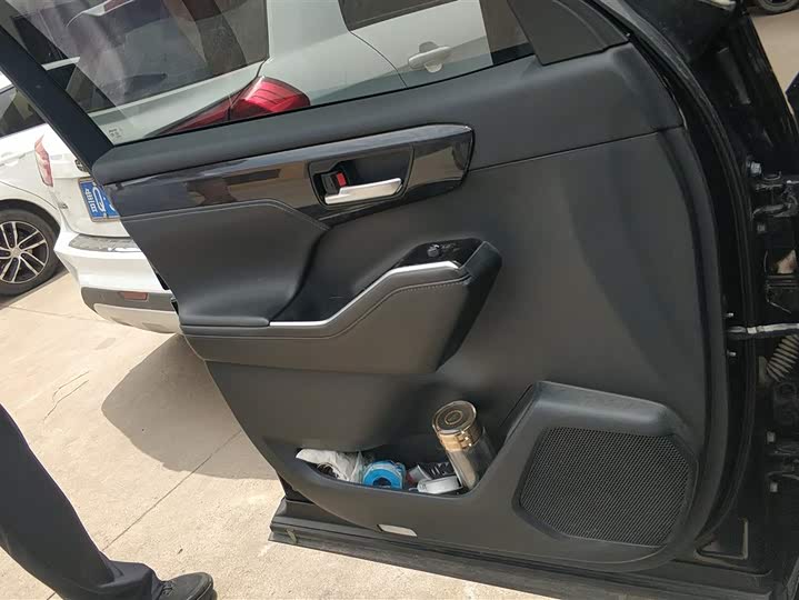 Фото 7 - Toyota Crown Kluger