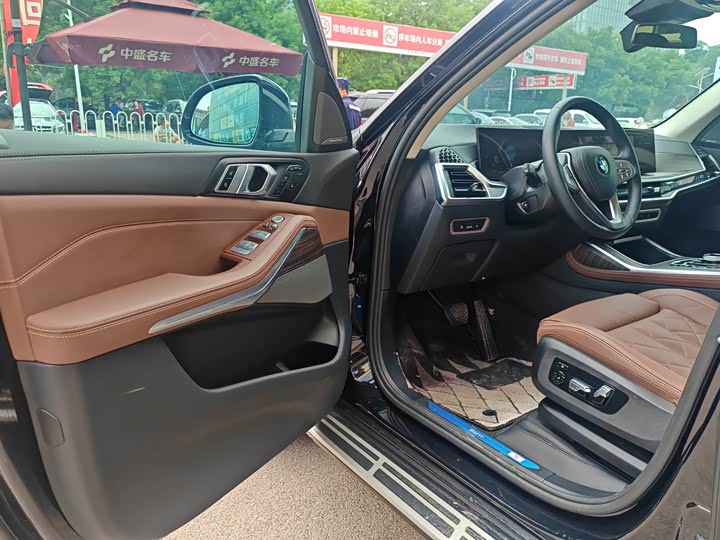 BMW X7 2024 2024款 xDrive40i 领先型豪华套装
