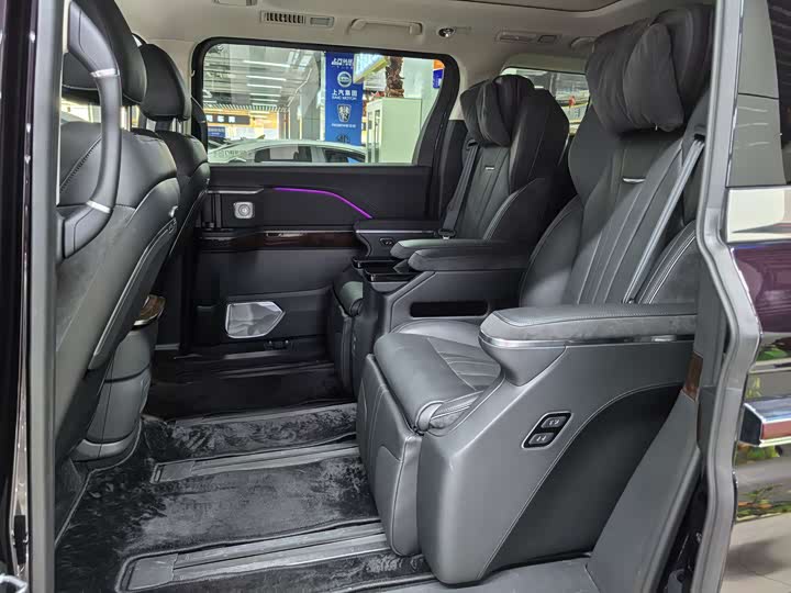 Hongqi HQ9 Hybrid 2024 2024款 2.0T 四驱豪华版