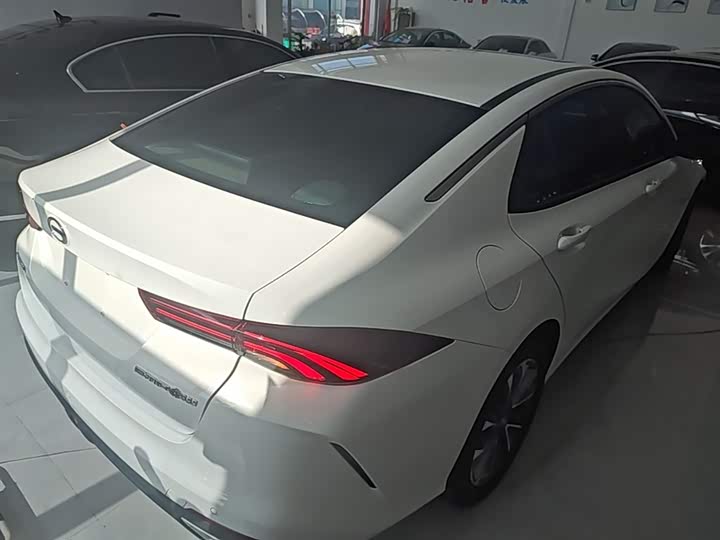 صورة 7 - GAC Trumpchi Empow R
