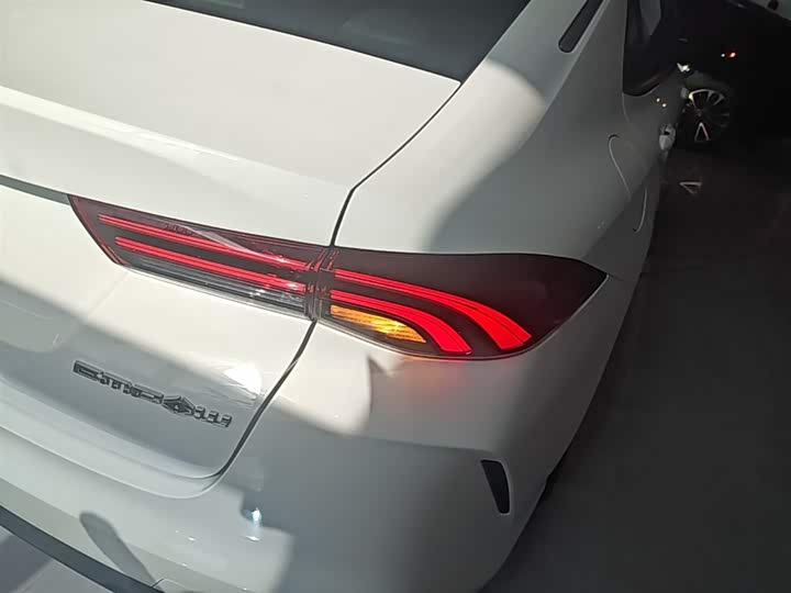صورة 8 - GAC Trumpchi Empow R