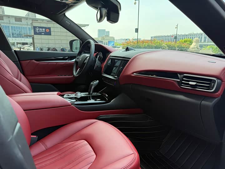 Maserati Levante 2021 2021款 3.0T 标准版