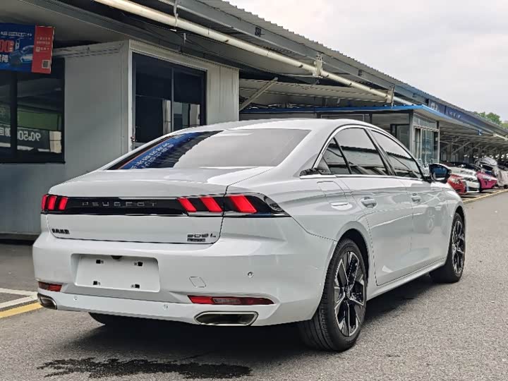 Peugeot 508 2023 2023款 508L 400THP 驭动旗舰版
