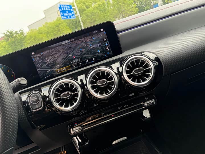 Mercedes-Benz CLA-Class 2021 2021款 CLA 200 4MATIC