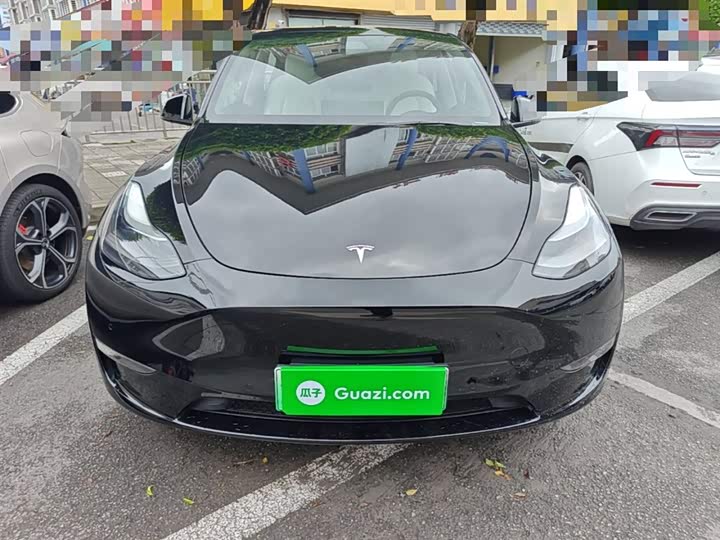 Zdjęcie 3 - Tesla Model Y