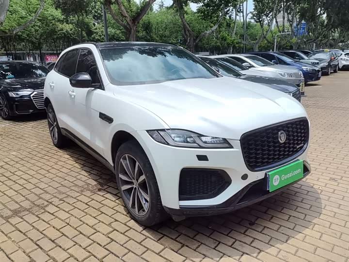 Фото 4 - Jaguar F-Pace