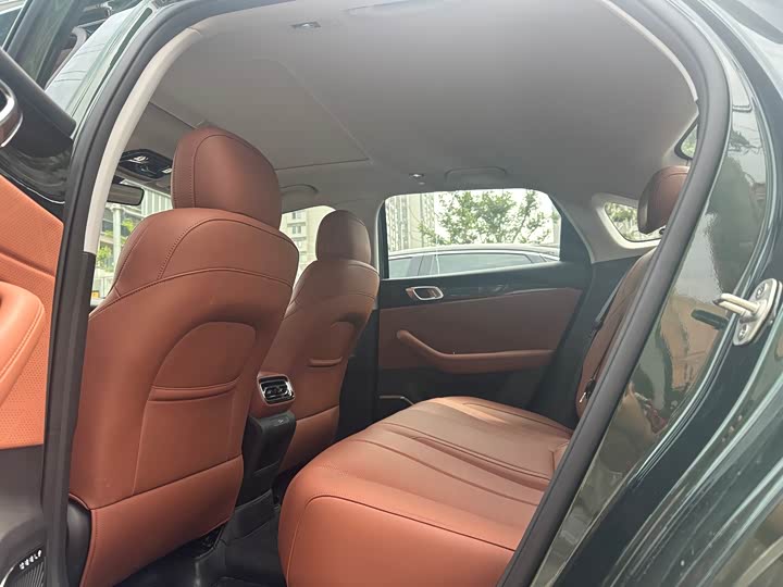 Geely Emgrand 2026 2026款 第5代 1.5T DCT旗舰型