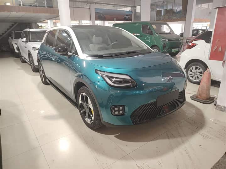 2025 GAC Aion UT