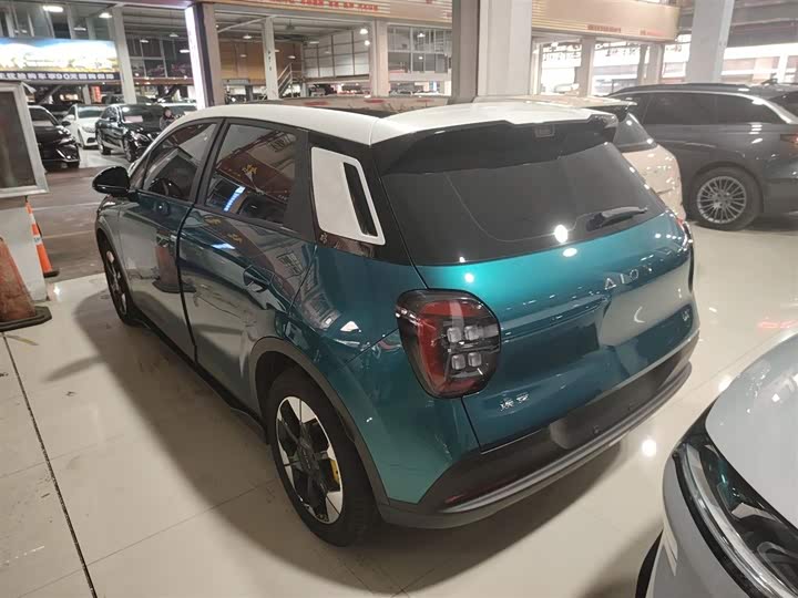 2025 GAC Aion UT