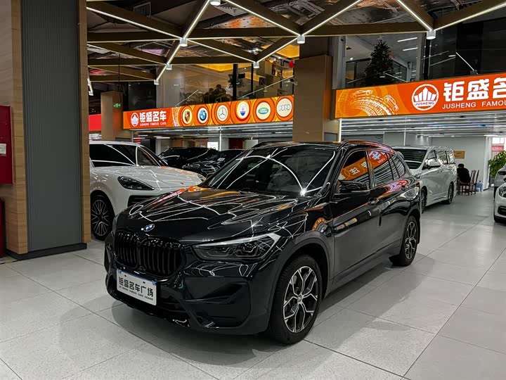 Фото 1 - BMW X1