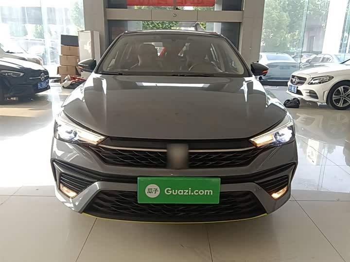 Zdjęcie 3 - Roewe i5