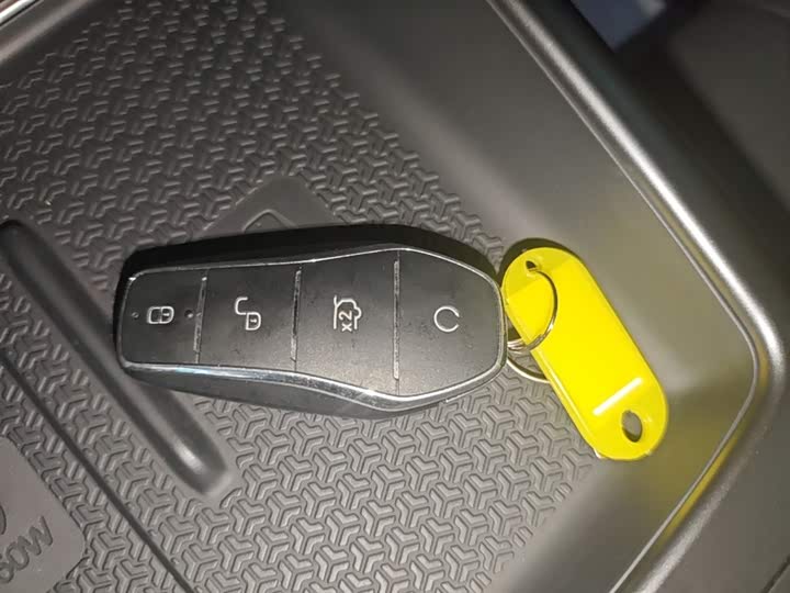 BYD Song Pro Hybrid 2025 2025款 第二代 智驾版 DM-i 115KM超越型
