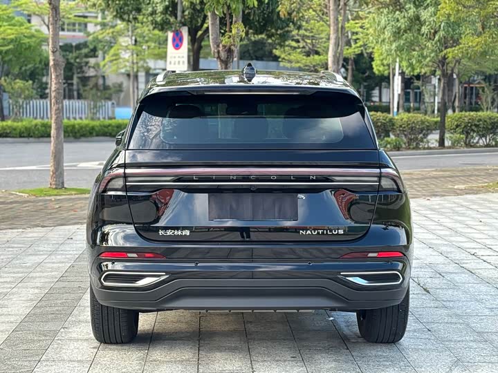 Lincoln Nautilus 2025 2025款 改款 2.0T 四驱尊逸版
