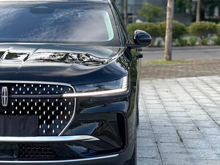 Lincoln Nautilus 2025 2025款 改款 2.0T 四驱尊逸版