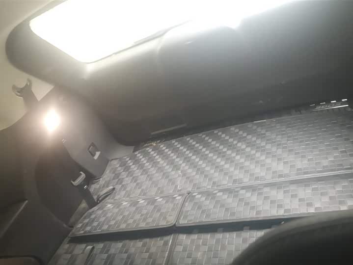 Ford Edge 2025 2025款 锐界L 2.0T EcoBoost E混动两驱七座豪华型