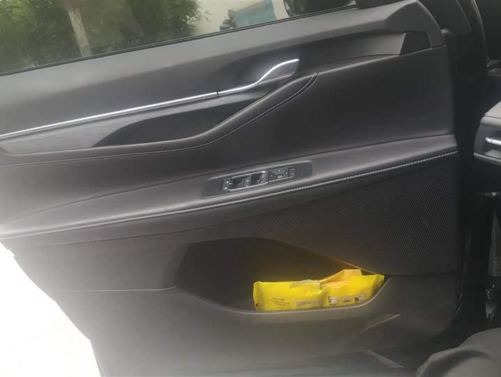 Ford Edge 2025 2025款 锐界L 2.0T EcoBoost E混动两驱七座豪华型
